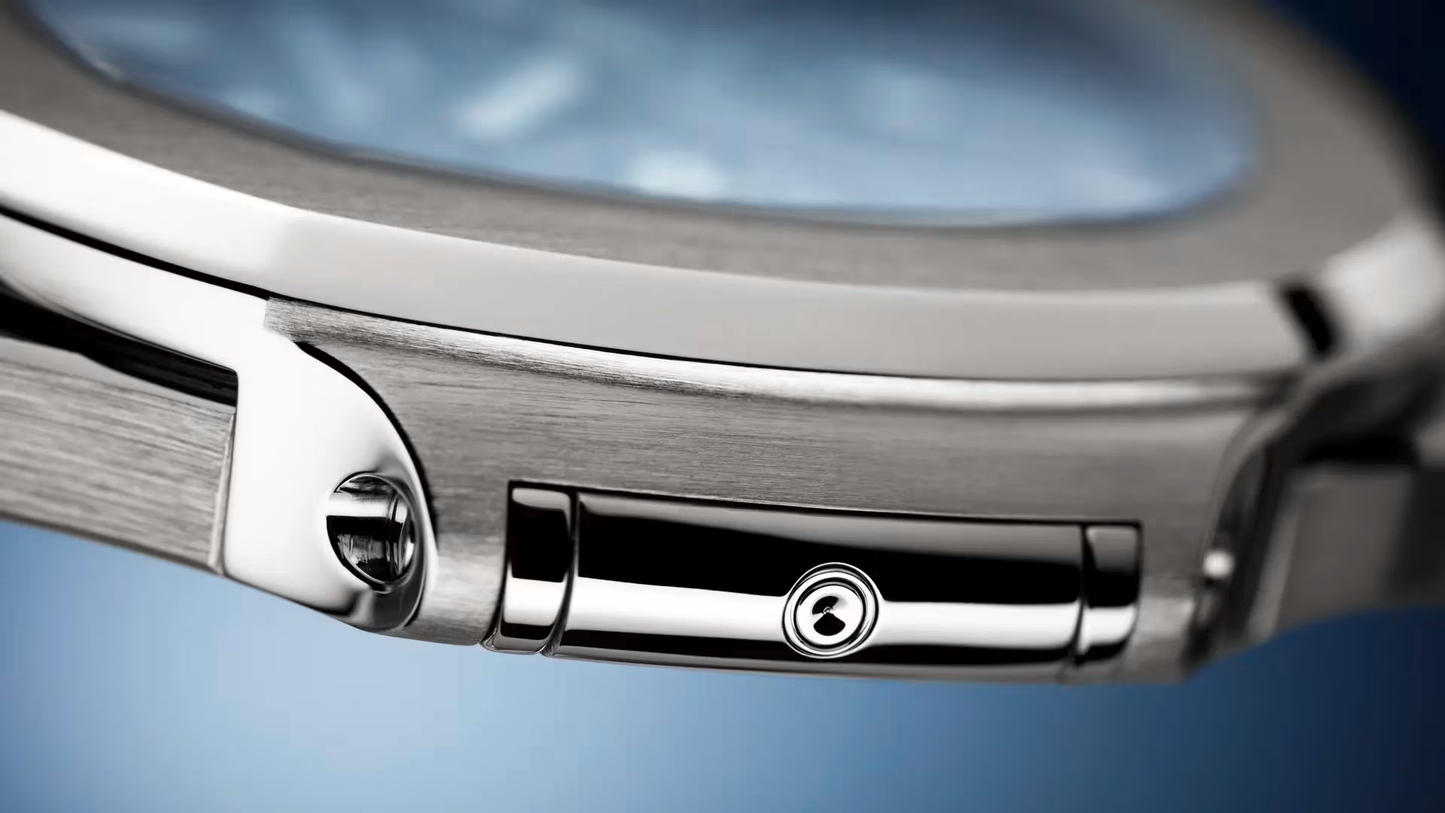 Patek Philippe Nautilus 5740/1G-001